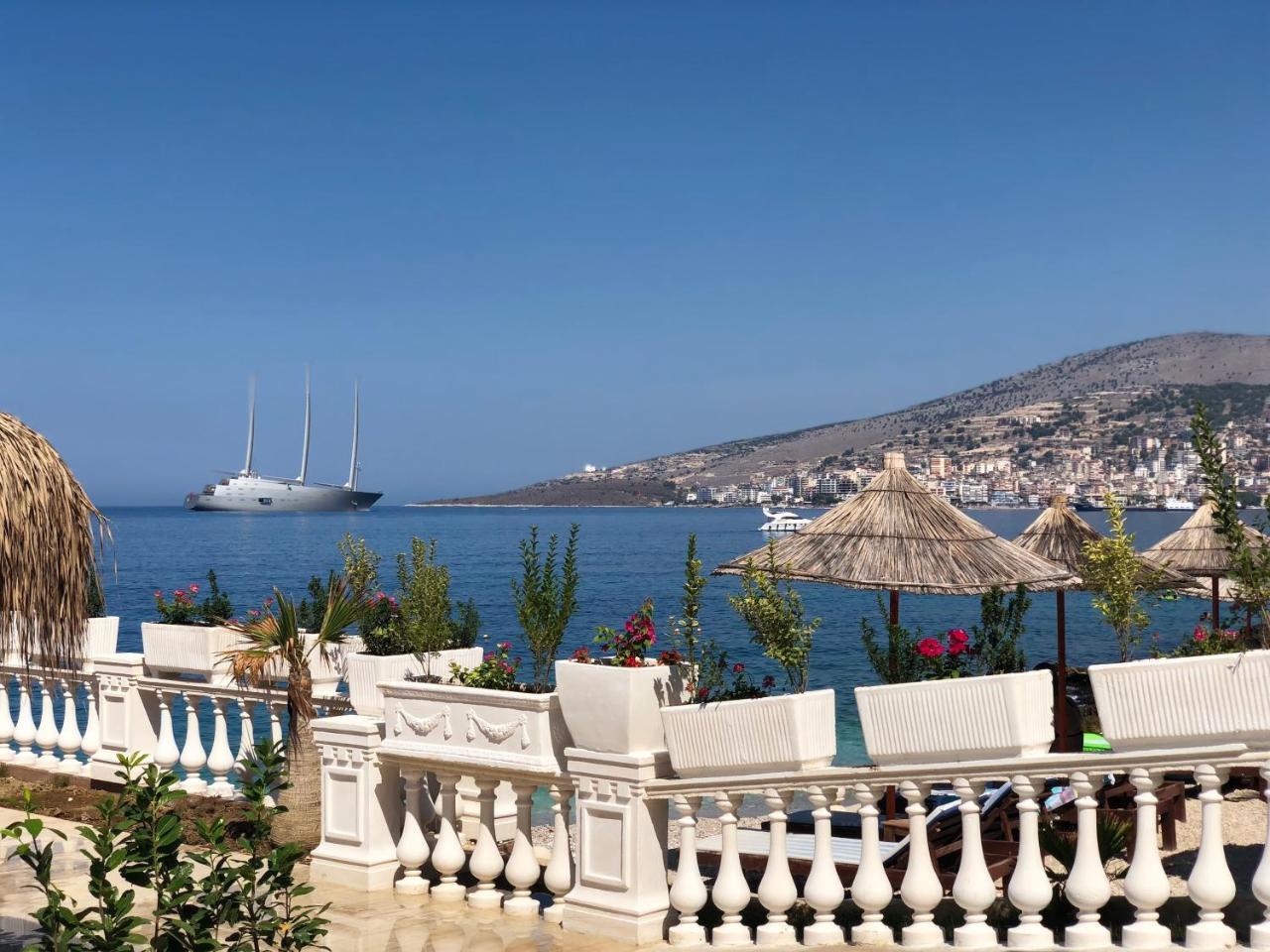 Residence Saranda International Buitenkant foto