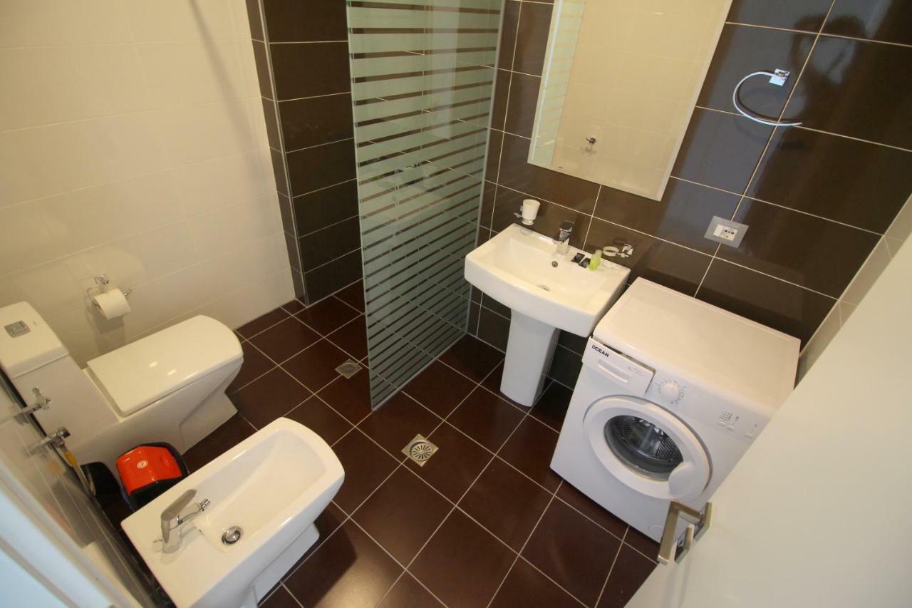 Residence Saranda International Buitenkant foto